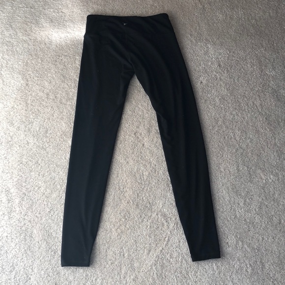 Old navy black active leggings - Picture 3 of 5